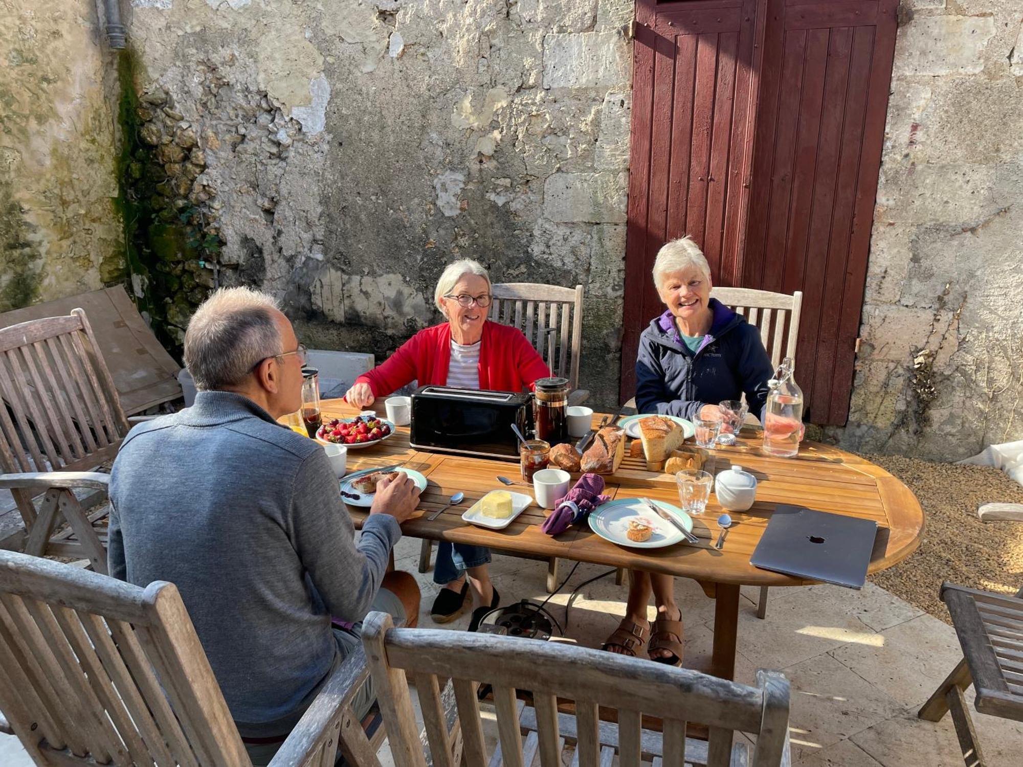 Au Pied Du Chateau Bourdeilles Екстериор снимка