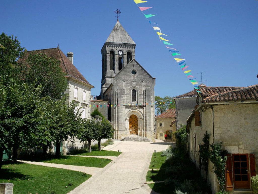 Au Pied Du Chateau Bourdeilles Екстериор снимка